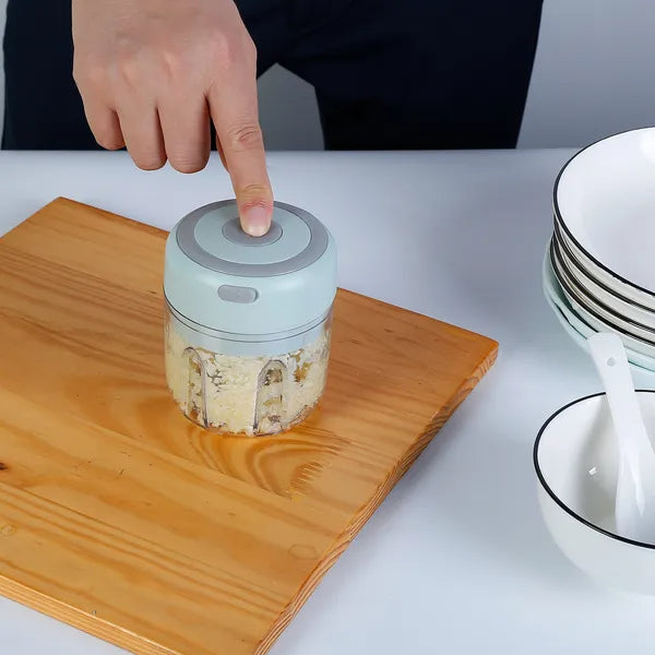 🧄 مفرمة ثوم كهربائية صغيرة - تقطيع سريع وسهل في ثواني